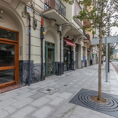 Apartamento La Alameda De Indautxu Bilbao Eksteriør bilde
